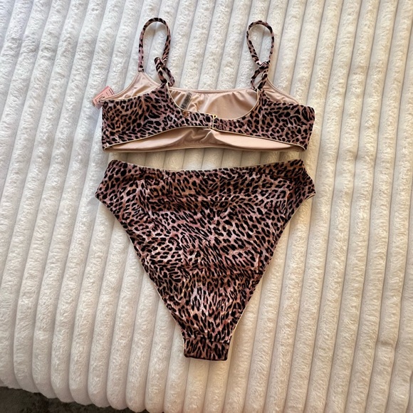 Victoria's Secret Leopard Bikini Set - Picture 5 of 8